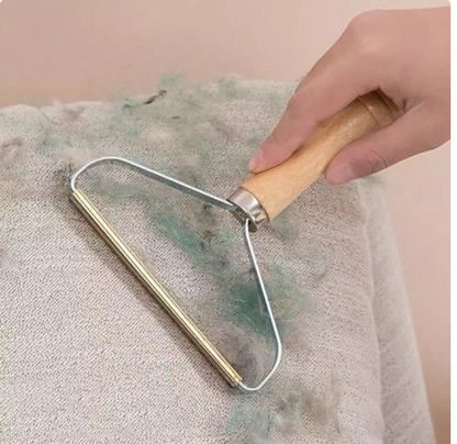 "Portable Pet Hair & Lint Remover – Reusable Brush Tool for Clothes, Carpets & Coats"